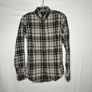 American Eagle Grey & Navy Plaid Button Down Shirt